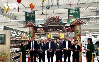 Giới thiệu hàng Việt Nam tại hệ thống siêu thị Pháp 