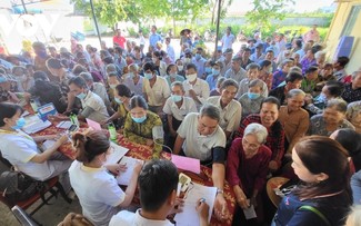 VOV Đồng bằng Sông Cửu Long tổ chức khám bệnh, cấp thuốc miễn phí cho người nghèo tại tỉnh Hậu Giang