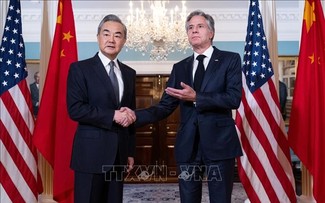 รัฐมนตรีว่าการกระทรวงการต่างประเทศสหรัฐเริ่มการเยือนประเทศจีน
