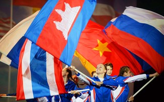 เวียดนามเสนอให้ส่งเสริมการพบปะสังสรรค์ระหว่างเยาวชนอาเซียนและรัสเซีย