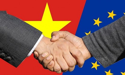 EU, China strive for balanced trade cooperation