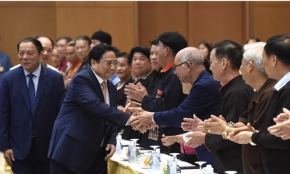Hoa Binh’s prestigious people strengthen community solidarity, preserve traditional culture