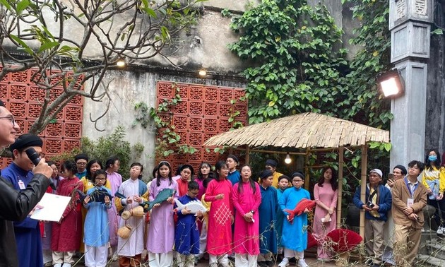 Tahun Baru Imlek Membawa Pesan Khusus tentang Nilai-Nilai Budaya Vietnam