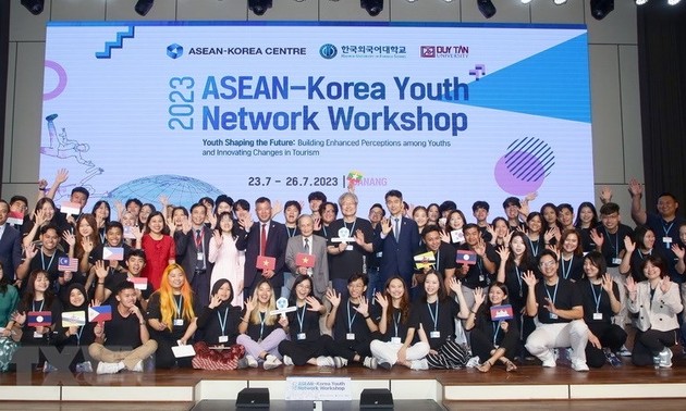 Pemuda ASEAN - Republik Korea saling Berkembang dan Menegakkan Masa Depan 