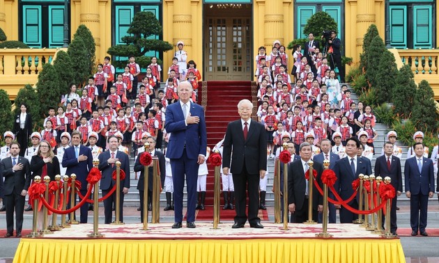 Pernyataan Bersama tentang Peningkatan Hubungan Vietnam-AS Menjadi Kemitraan Strategis Komprehensif