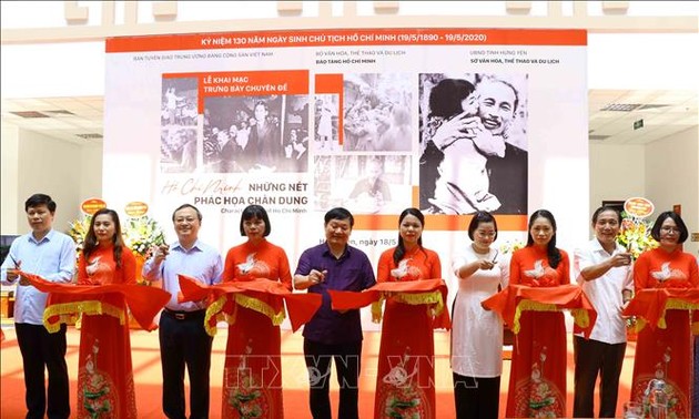 Memperingati ultah ke-130 Hari Lahir Presiden Ho Chi Minh: Perasaan warga berkiblat kepada Presiden Ho Chi Minh