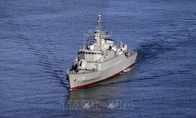 Iran menyatakan akan mempertahankan aktivitas-aktivitas angkatan laut di Teluk