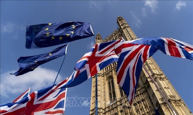 Uni Eropa dan Inggris menggerakkan putaran perundingan baru