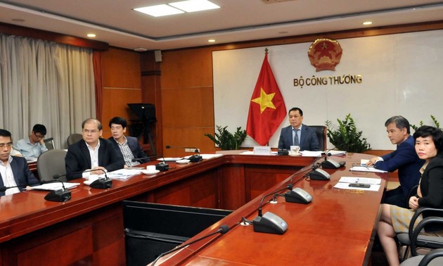 Vietnam tengah Sediakan Paket-Paket Investasi yang Besar untuk Restrukturisasi Cabang Energi secara Menyeluruh