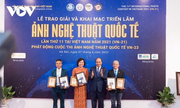 Pembukaan Pameran Foto Artistik Internasional Kali ke-11 di Vietnam