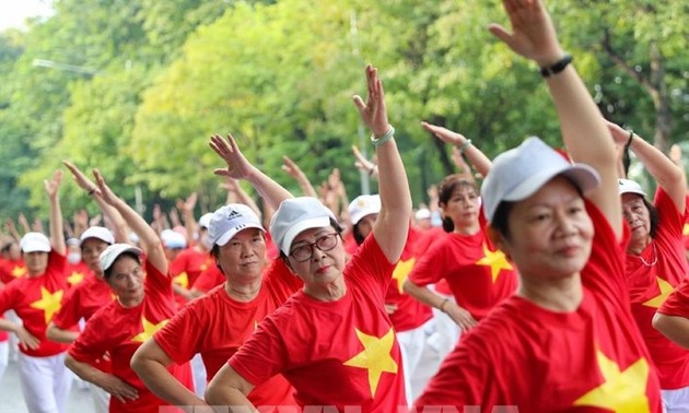 Kaum Lansia Vietnam Hidup dengan Gembira dan Sehat
