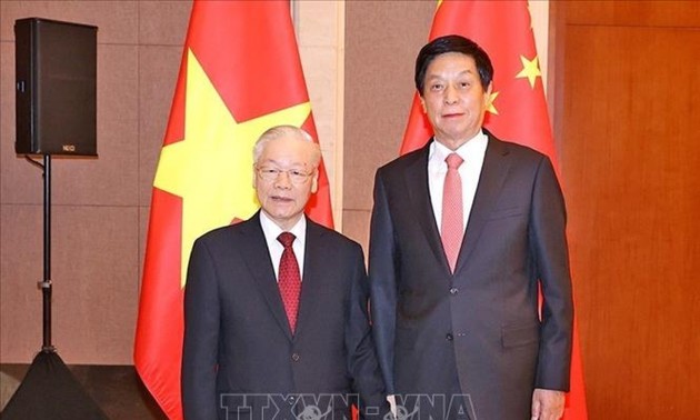 Perkuat Hubungan Kerja Sama yang Praksis dan Efektif antara Badan Legislatif Vietnam-Tiongkok