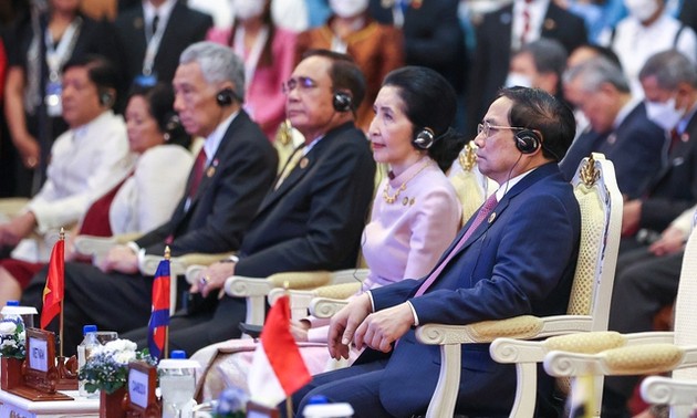 PM Pham Minh Chinh Hadiri KTT ASEAN dengan Para Mitra