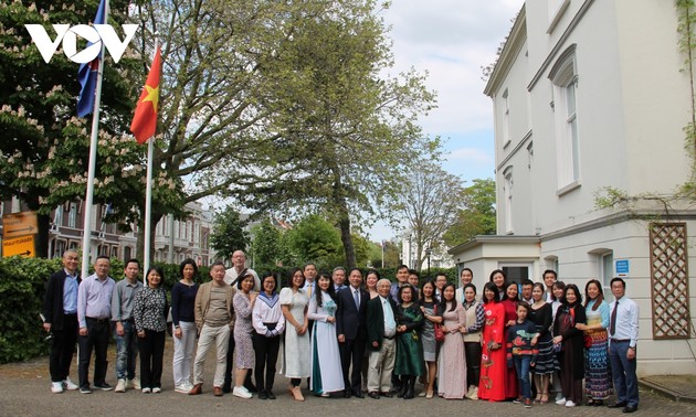 Aktivitas Memperingati 133 Tahun Presiden Ho Chi Minh di Luar Negeri