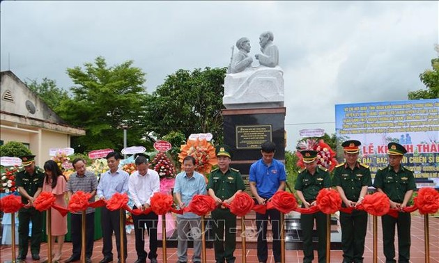 Banyak Kegiatan yang Bermakna di Garis Perbatasan Sehubungan dengan Hari Nasional Vietnam