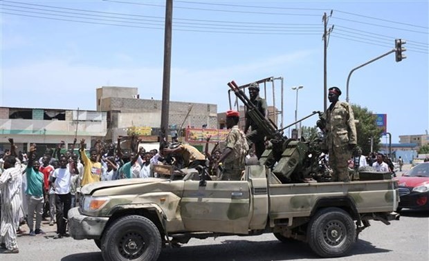 Tentara dan Pasukan Paramiliter Sudan Saling Menuduh Satu Sama Lain Melakukan Penembakan Meriam terhadap Kedubes Etiopia