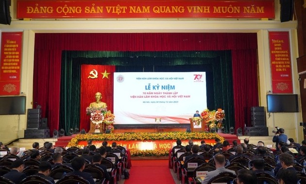 Peringatan HUT ke-70 Akademi Ilmu Sosial Vietnam