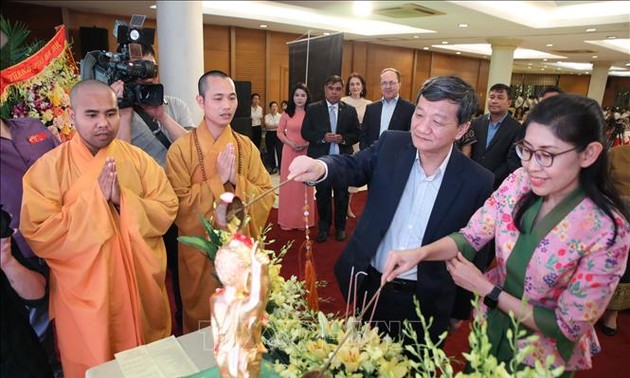 Hanoi: Silaturahmi Persahabatan Sehubungan dengan Hari Raya Tahun Baru Tradisional Negara-Negara Asia 