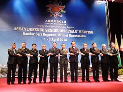 Vietnam aporta iniciativa práctica al desarrollo de la ASEAN