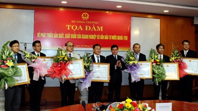 Vietnam apoya la exportación directa de empresas con inversiones extranjeras