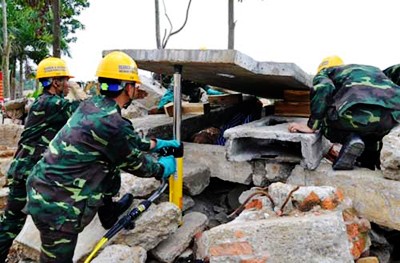 Ejército vietnamita aboga por intensificar cooperación mundial frente a los desastres naturales