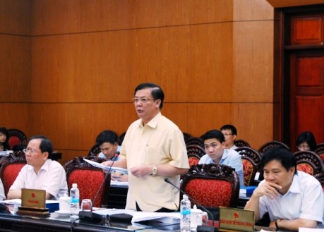 Comisión permanente del Parlamento vietnamita insta a la Aduana a renovarse 