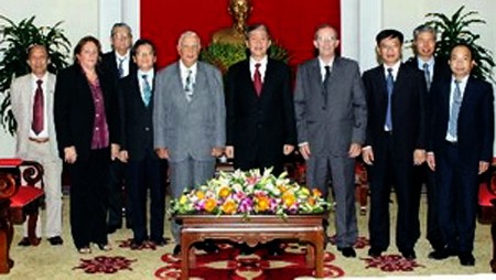 Delegación ideológica del Partido Comunista de Cuba visita Ciudad Ho Chi Minh