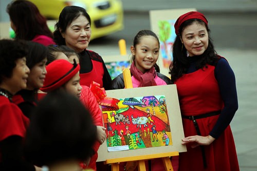Vietnam busca mejorar enseñanza y estudio de bellas artes para niños