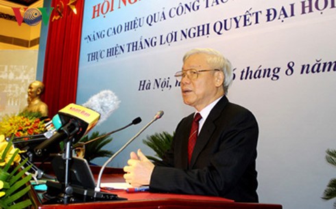 Vietnam promueve diplomacia para el desarrollo nacional