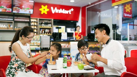 Mercado minorista de Vietnam cuenta con muchas expectativas, según expertos internacionales