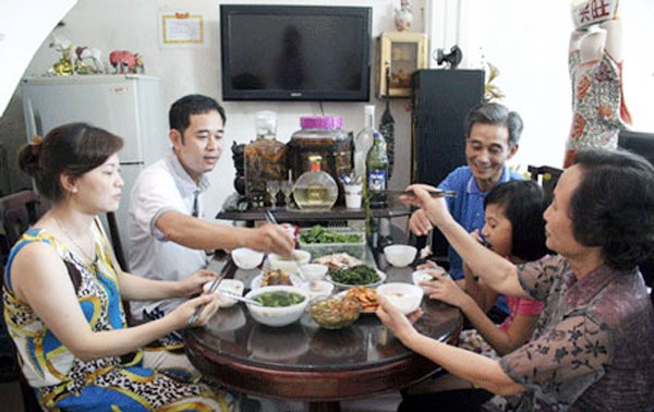 Comida familiar consolida la unión entre los miembros del hogar