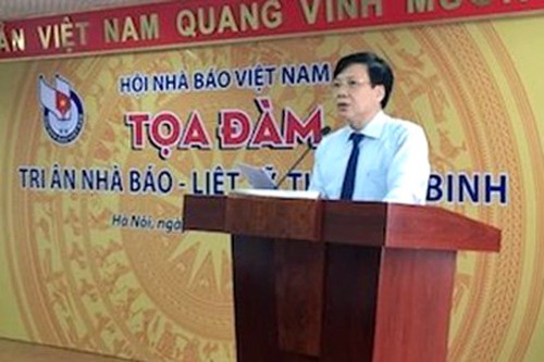 Vietnam siguen con labores de gratitud a los inválidos y mártires de guerra