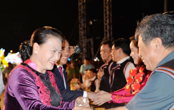 Presidenta del Parlamento asiste a la primera Fiesta cultural de la etnia Dao