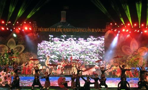 Inauguran el Festival de Flores de Alforfón 2017 en Dong Van