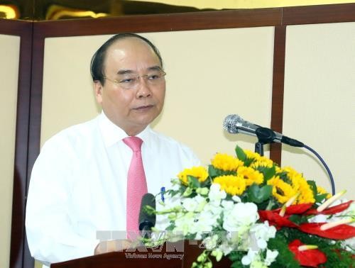 Jefe del Ejecutivo de Vietnam orienta el desarrollo del caucho nacional