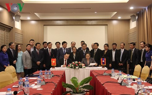 Laos ensalza el apoyo de Vietnam en la construcción de una nueva sede parlamentaria