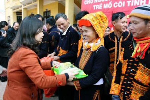 Los vietnamitas muestran empatía con los pobres en el Festival del Tet