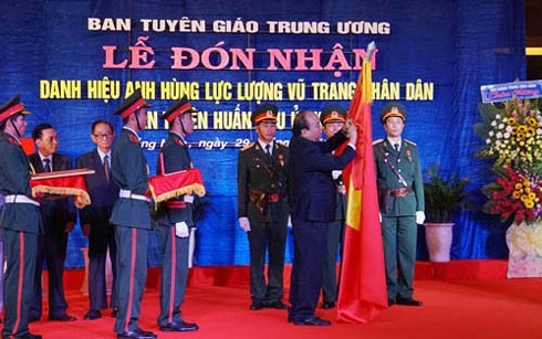 Honran aportes de soldados de propaganda y educación del Partido Comunista en región central