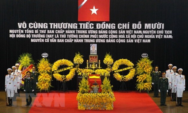 Ceremonia en homenaje póstumo al exsecretario general del Partido Comunista de Vietnam, Do Muoi  