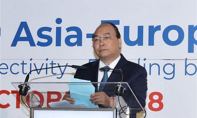 Primer ministro de Vietnam aporta soluciones al desarrollo de ASEM