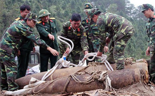 Vietnam sigue en camino de superar consecuencias de explosivos quedados de guerra