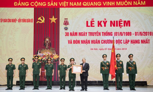 Vietnam honra papel de la empresa pública