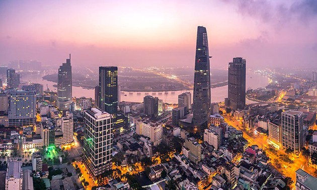 Especialistas internacionales muestran optimismo sobre el panorama económico de Vietnam