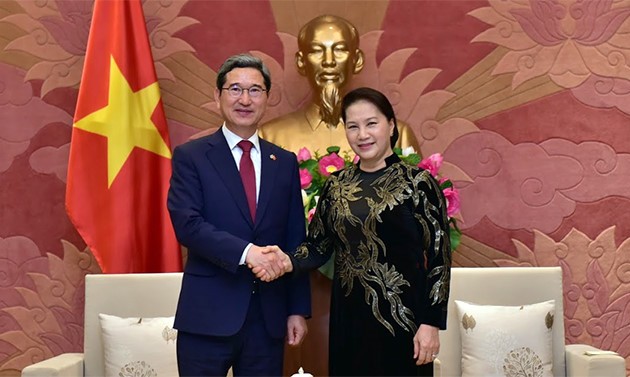 Vietnam y Corea del Sur avanzan en intercambio pueblo a pueblo