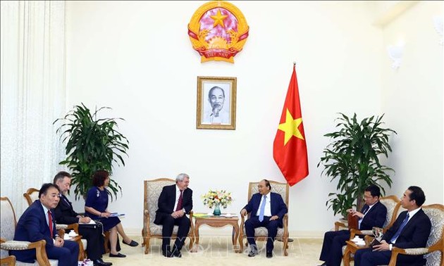 Primer ministro de Vietnam recibe al vicepresidente de la Cámara de Diputados de la República Checa