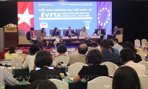 Vietnam y Unión Europea activos en poner en marcha tratados de comercio e inversión firmados