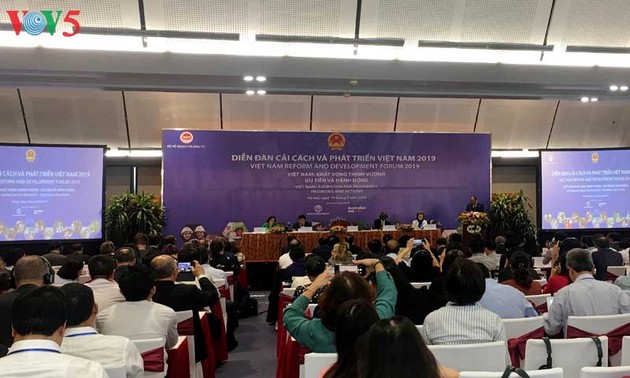 Vietnam adopta medidas concretas para continuar avanzando en nueva era