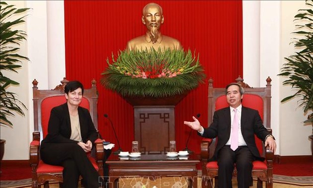 Vietnam reafirma la importancia del apoyo de Corporación Financiera Internacional a la economía