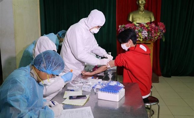 Vietnam presenta centro electrónico para gestionar diagnóstico y tratamiento del Covid-19 