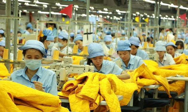 Vietnam busca apoyar a trabajadores y empresarios afectados por el Covid-19
